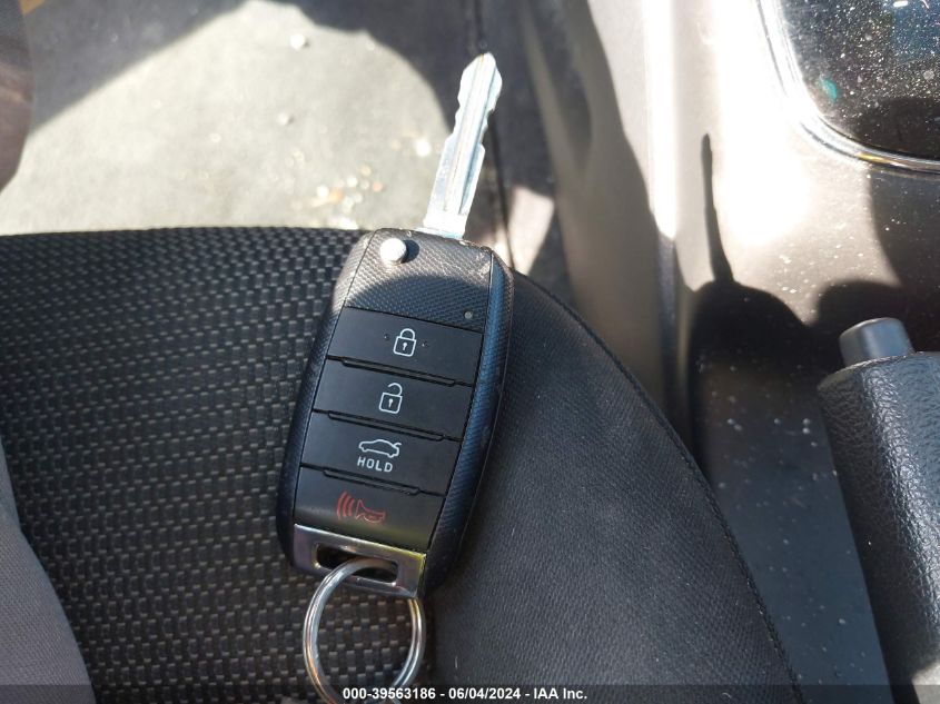 2018 Kia Forte Lx VIN: 3KPFK4A74JE239275 Lot: 39563186