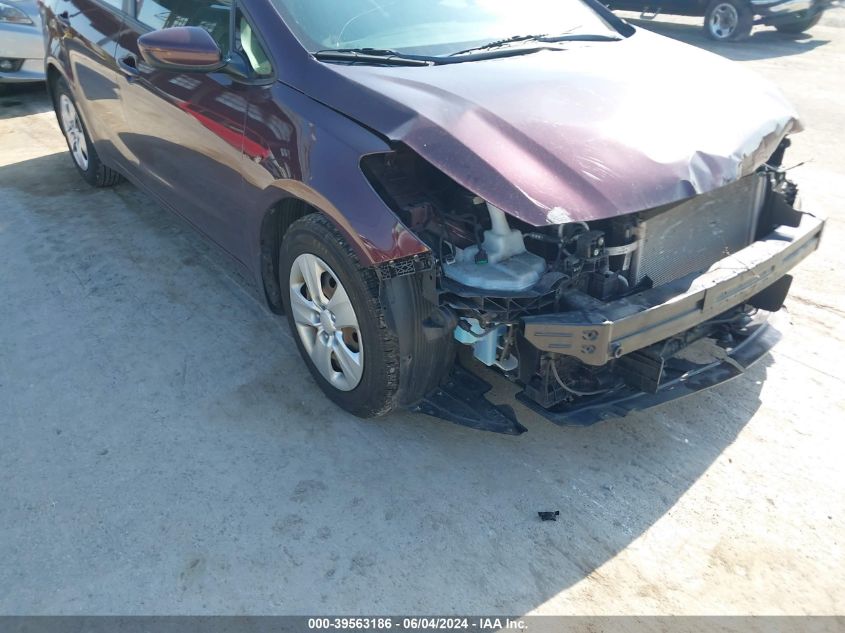 2018 Kia Forte Lx VIN: 3KPFK4A74JE239275 Lot: 39563186