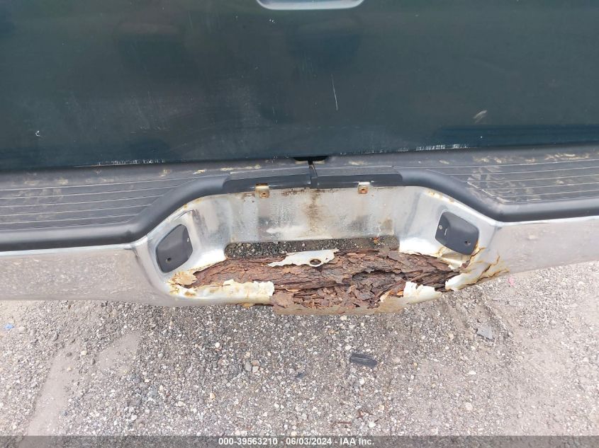 2000 Toyota Tacoma Prerunner VIN: 5TENM92N5YZ696518 Lot: 39563210