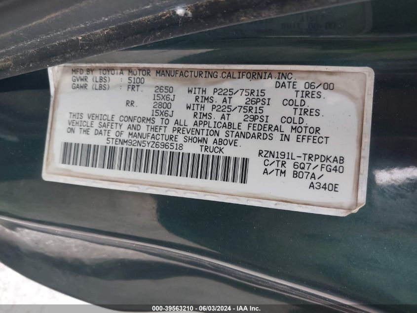 2000 Toyota Tacoma Prerunner VIN: 5TENM92N5YZ696518 Lot: 39563210