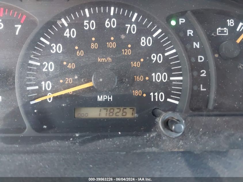 2001 Toyota Tundra Sr5 V8 VIN: 5TBRT34121S187302 Lot: 39563226