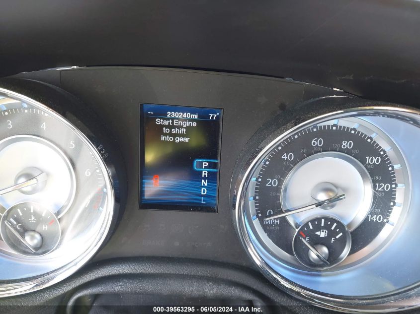 2012 Chrysler 300 Limited VIN: 2C3CCACG1CH205785 Lot: 39563295