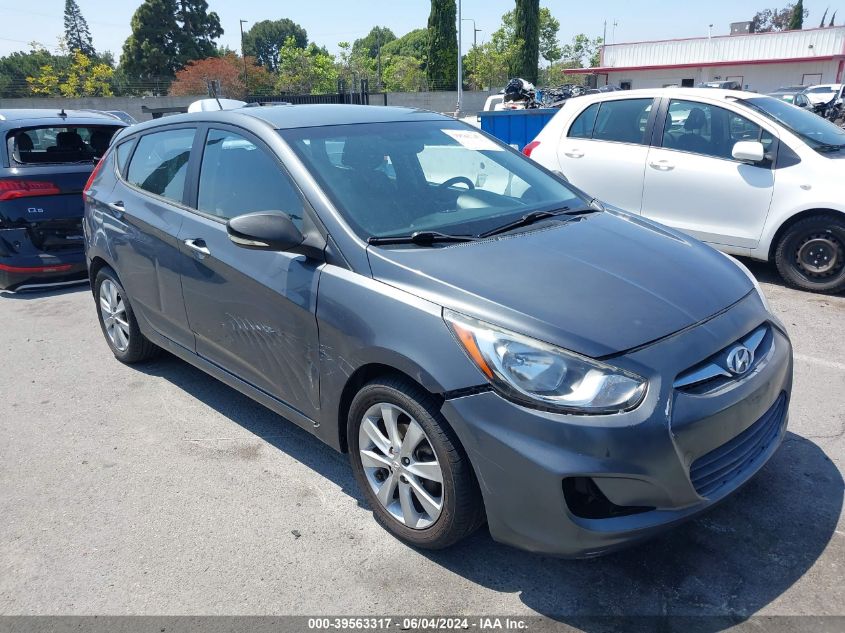 2013 Hyundai Accent Se VIN: KMHCU5AE9DU077582 Lot: 39563317