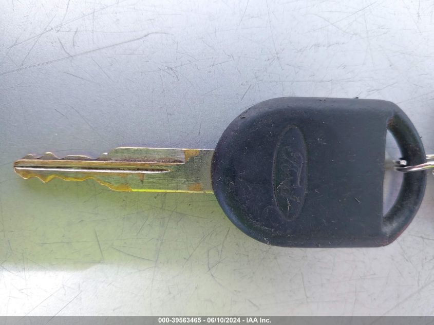 2005 Ford F-150 Stx/Xl/Xlt VIN: 1FTRX12W45KB69864 Lot: 39563465