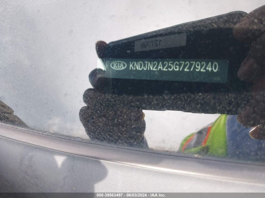 2016 Kia Soul VIN: KNDJN2A25G7279240 Lot: 39563497