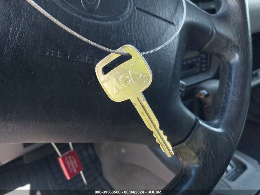 2002 Toyota 4Runner Sr5 V6 VIN: JT3GN86R820224760 Lot: 39563500