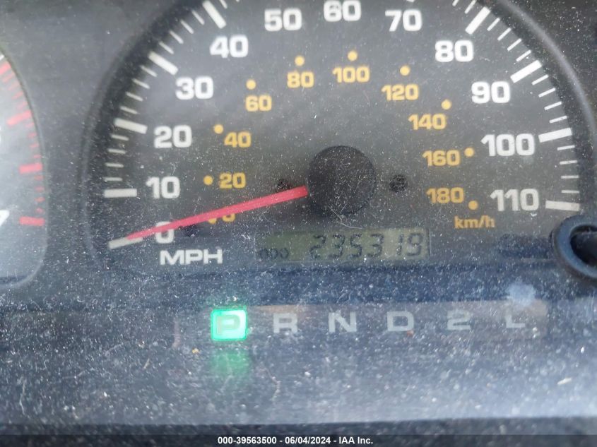 2002 Toyota 4Runner Sr5 V6 VIN: JT3GN86R820224760 Lot: 39563500