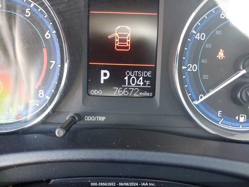 2019 TOYOTA COROLLA LE - 2T1BURHE2KC212389