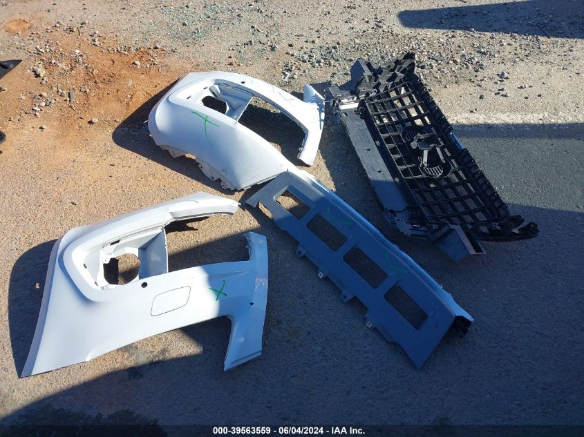 2012 Audi Q5 3.2 Premium VIN: WA1WKBFP5CA105548 Lot: 39563559