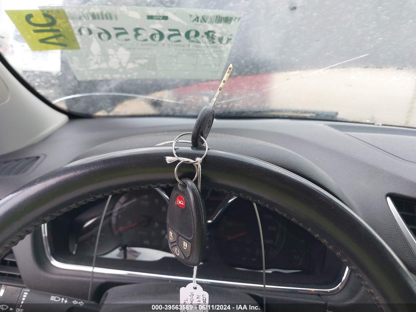 2015 CHEVROLET TRAVERSE LT - 1GNKVGKD5FJ151980