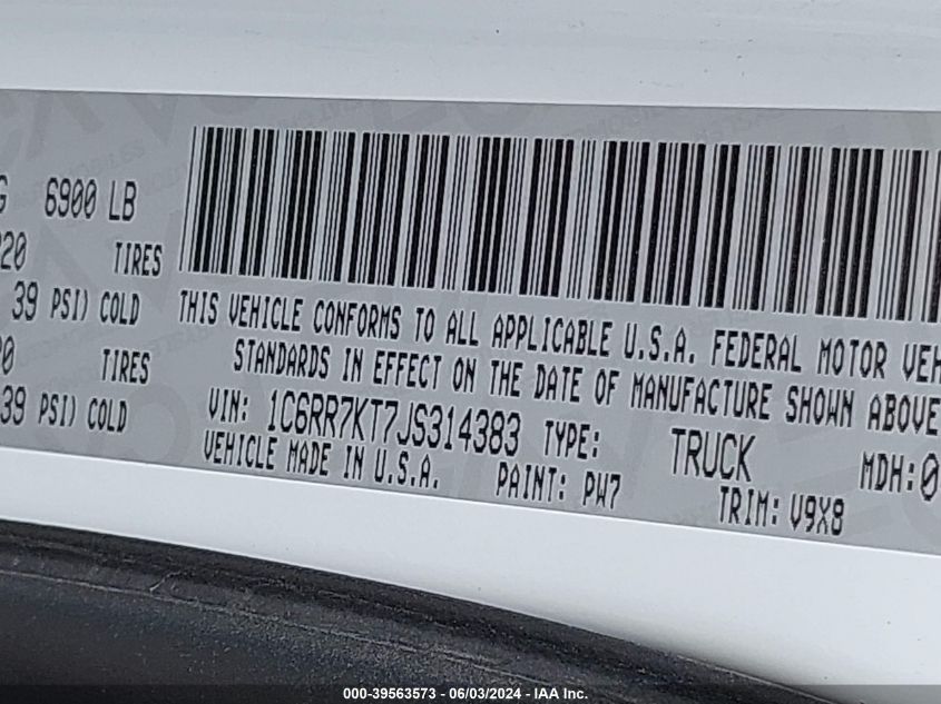 2018 Ram 1500 Express 4X4 5'7 Box VIN: 1C6RR7KT7JS314383 Lot: 39563573