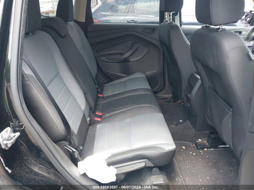 2017 Ford Escape S VIN: 1FMCU0F71HUB30486 Lot: 39563597