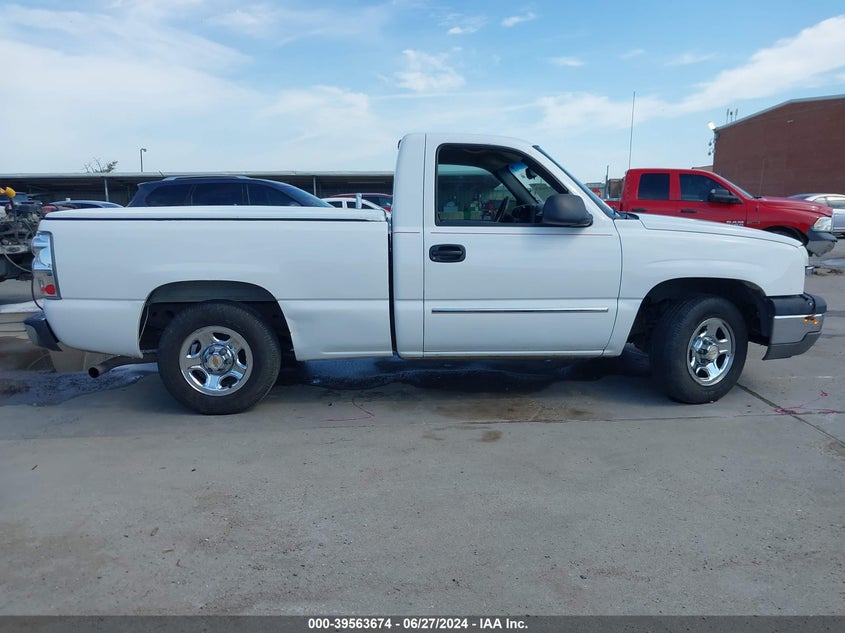 2004 Chevrolet Silverado 1500 C1500 VIN: 1GCEC14X94Z214755 Lot: 39563674