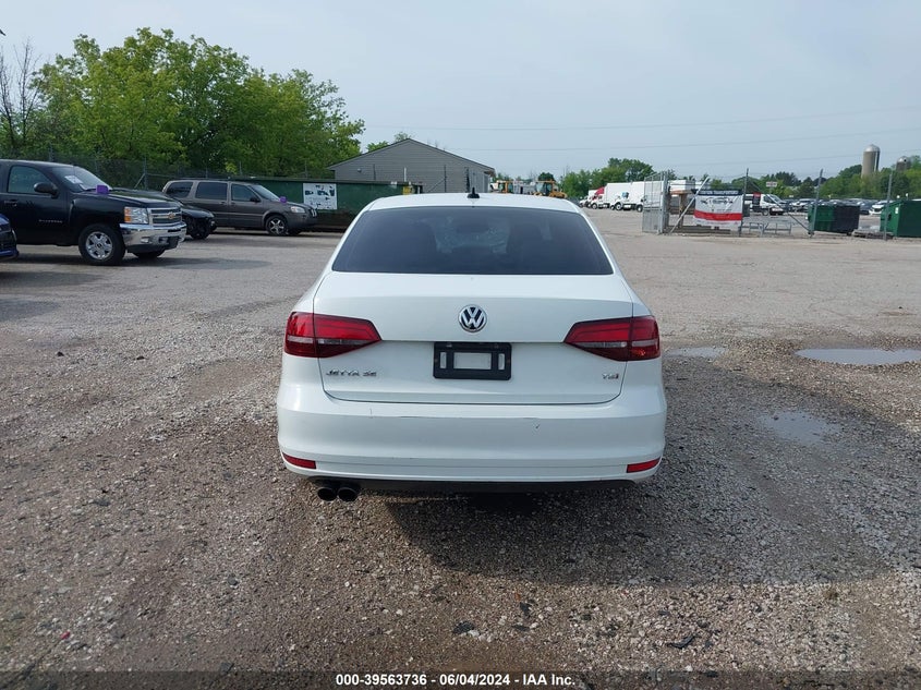2018 Volkswagen Jetta 1.4T Se/1.4T Wolfsburg Edition VIN: 3VWDB7AJ6JM250107 Lot: 39563736