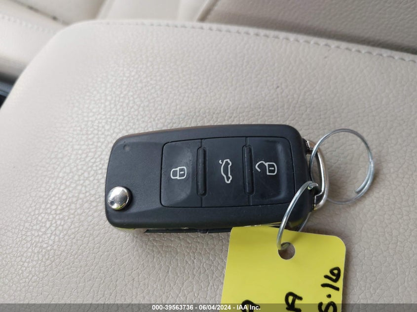 2018 Volkswagen Jetta 1.4T Se/1.4T Wolfsburg Edition VIN: 3VWDB7AJ6JM250107 Lot: 39563736