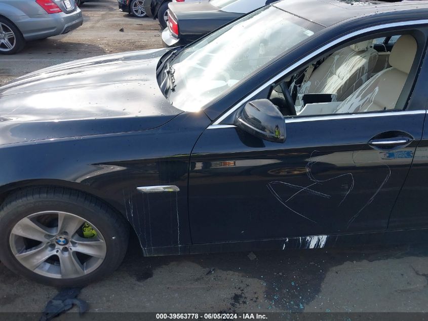 2012 BMW 528I VIN: WBAXG5C52CDX04077 Lot: 39563778