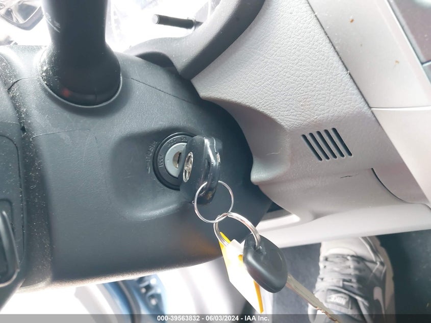 2013 TOYOTA COROLLA LE - 5YFBU4EE2DP148218