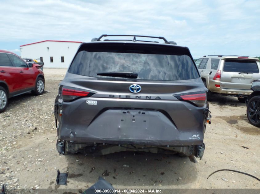 2022 TOYOTA SIENNA XLE - 5TDYRKEC0NS107156