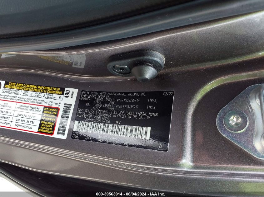 2022 TOYOTA SIENNA XLE - 5TDYRKEC0NS107156