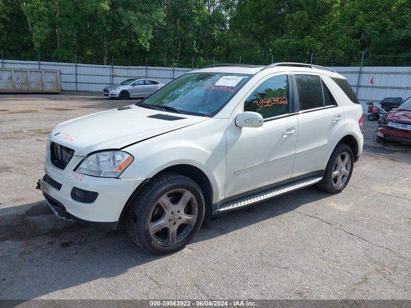 2008 Mercedes-Benz Ml 320 Cdi 4Matic VIN: 4JGBB22E18A437725 Lot: 39563922