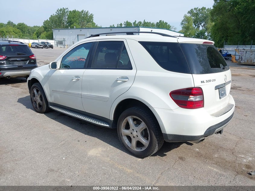 2008 Mercedes-Benz Ml 320 Cdi 4Matic VIN: 4JGBB22E18A437725 Lot: 39563922