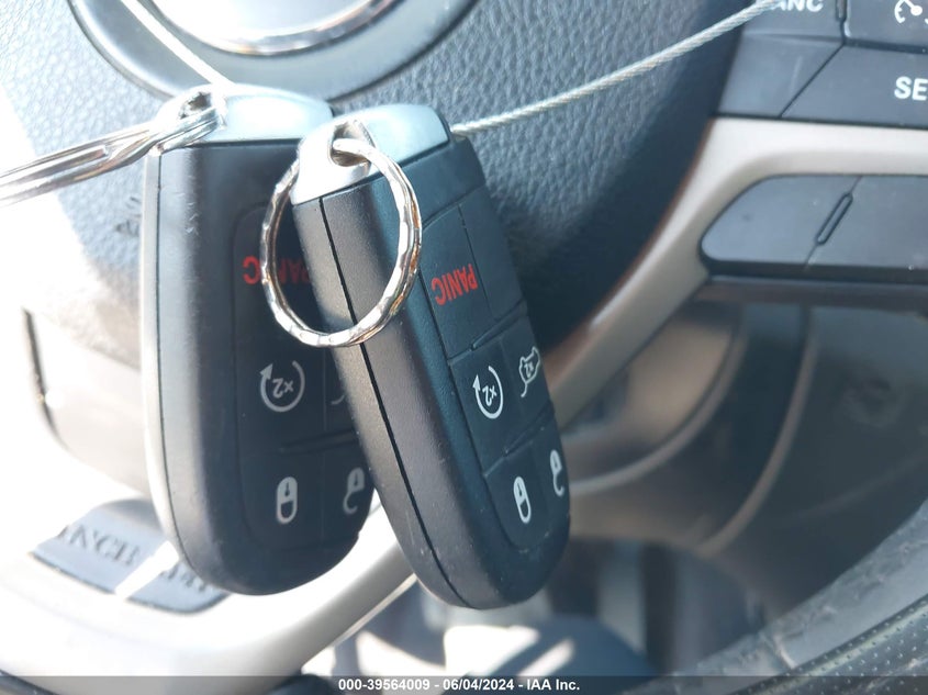 2016 Jeep Grand Cherokee 75Th Anniversary VIN: 1C4RJFAG9GC463654 Lot: 39564009