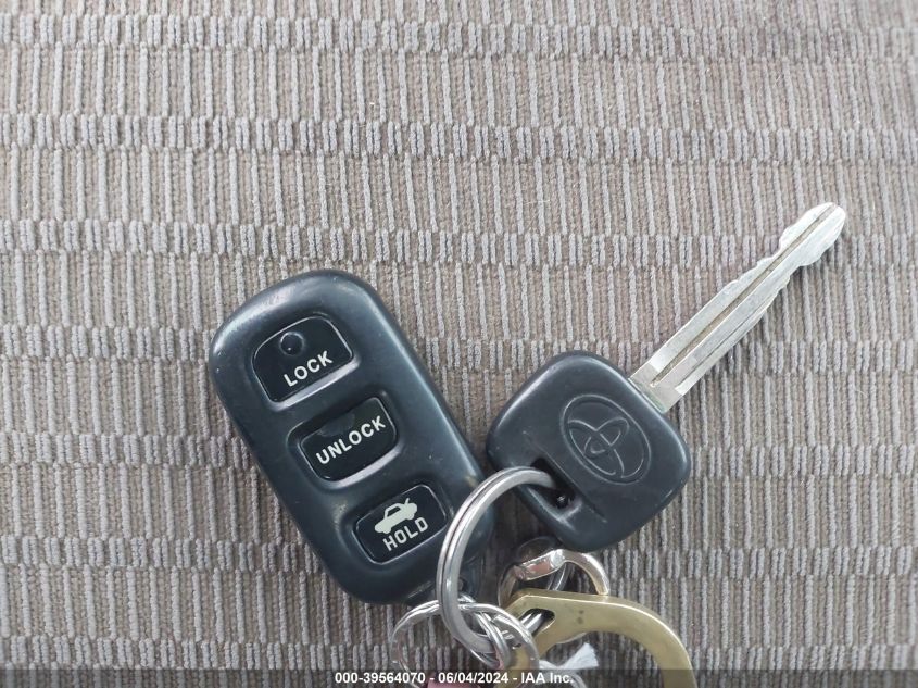 2005 Toyota Camry Le VIN: 4T1BE32K05U030850 Lot: 39564070