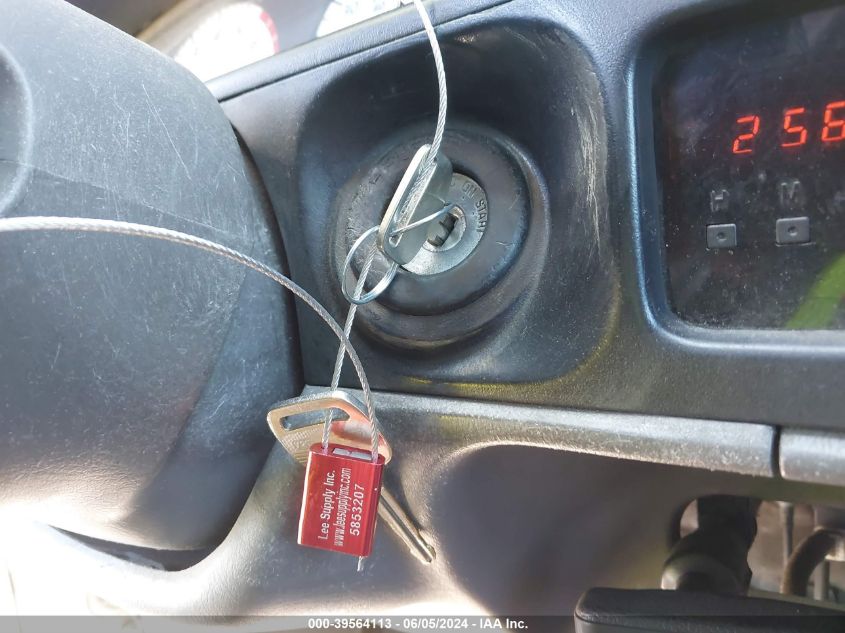 2004 Toyota Tacoma VIN: 5TEVL52NX4Z363642 Lot: 39564113