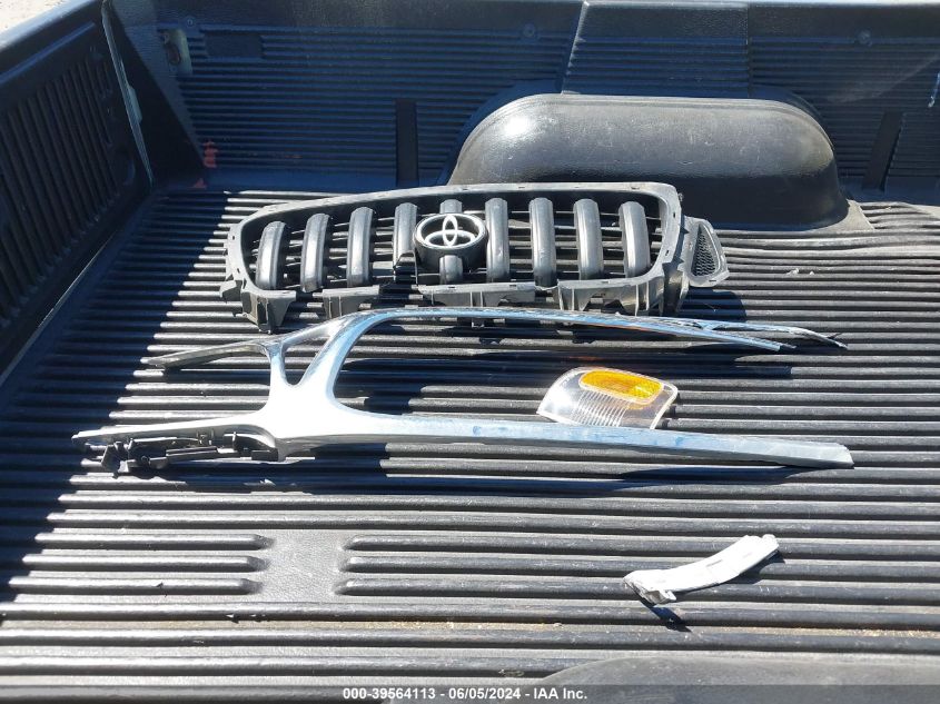 2004 Toyota Tacoma VIN: 5TEVL52NX4Z363642 Lot: 39564113