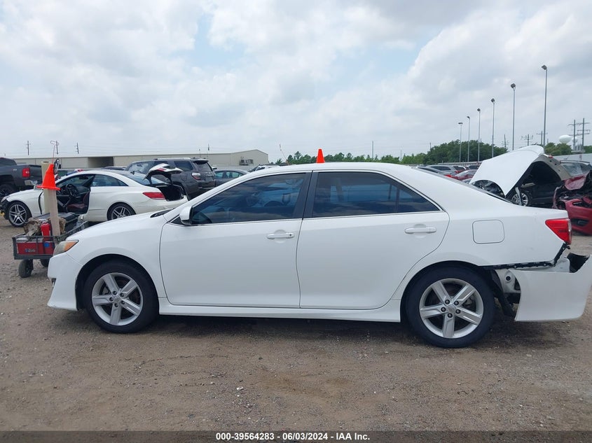 2014 Toyota Camry Se VIN: 4T1BF1FK4EU780845 Lot: 39564283