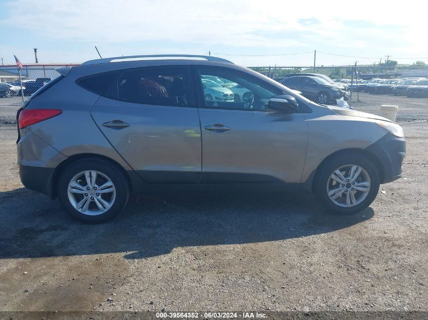 2012 Hyundai Tucson Gls VIN: KM8JUCAC2CU371740 Lot: 39564352