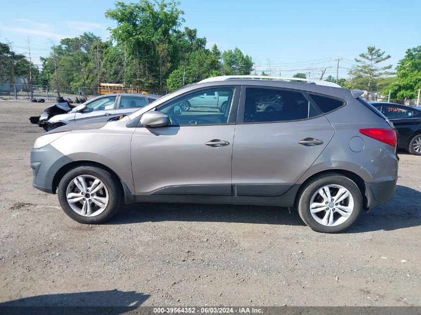 2012 Hyundai Tucson Gls VIN: KM8JUCAC2CU371740 Lot: 39564352