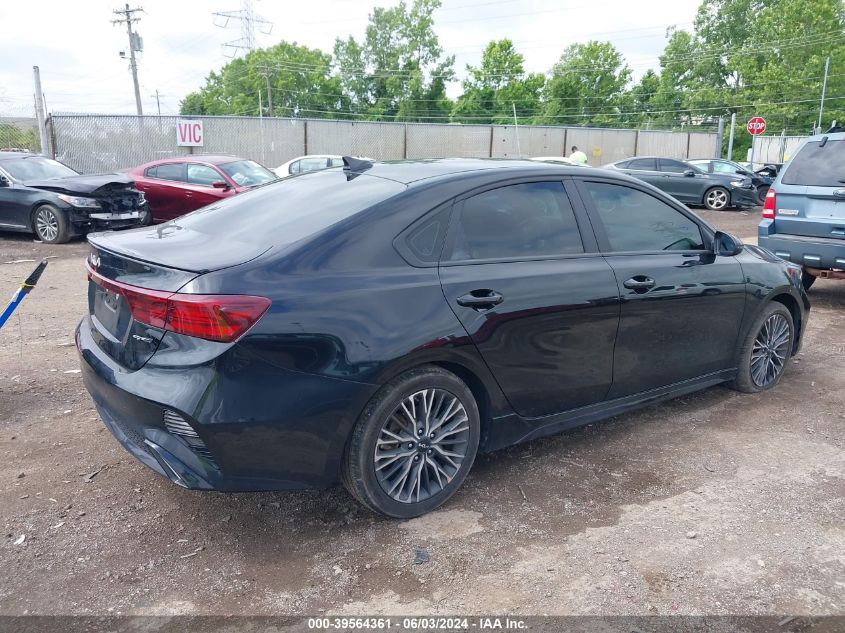 2022 Kia Forte Gt-Line VIN: 3KPF54AD8NE442785 Lot: 39564361