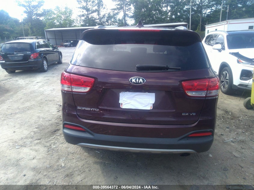 2017 Kia Sorento 3.3L Ex VIN: 5XYPHDA51HG305795 Lot: 39564372