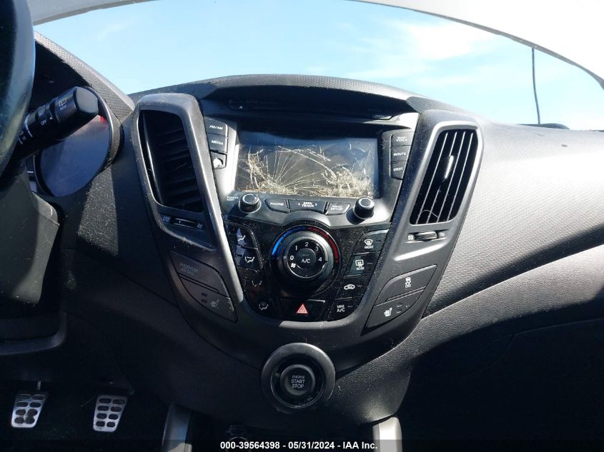 2013 Hyundai Veloster Turbo W/Black VIN: KMHTC6AE9DU095671 Lot: 39564398