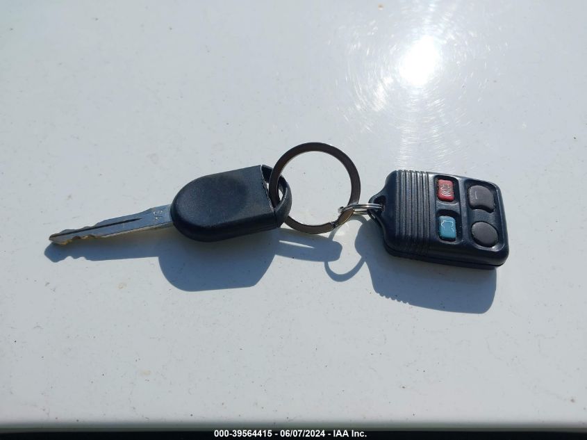 2008 Ford Mustang V6 Deluxe/V6 Premium VIN: 1ZVHT80N785178892 Lot: 39564415