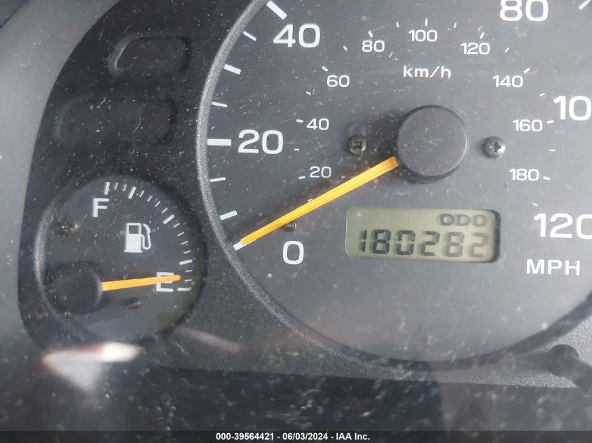 2000 Subaru Forester L VIN: JF1SF6356YH725669 Lot: 39564421