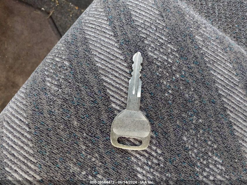 1999 Honda Cr-V Ex VIN: JHLRD1762XC035792 Lot: 39564472