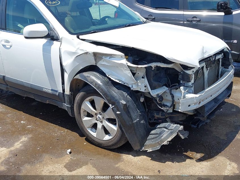 2011 Subaru Outback 2.5I Limited VIN: 4S4BRBKC6B3447687 Lot: 39564501