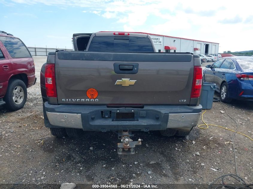 2007 Chevrolet Silverado 3500 Ltz VIN: 1GCJK33617F555420 Lot: 40892337