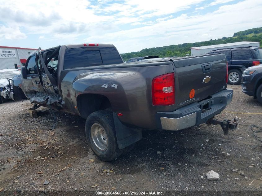 2007 Chevrolet Silverado 3500 Ltz VIN: 1GCJK33617F555420 Lot: 40892337