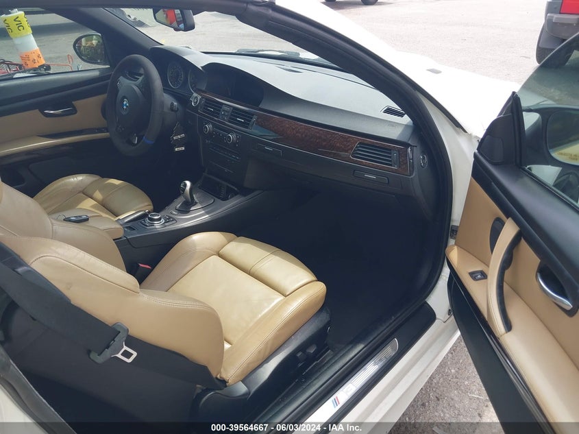 2011 BMW M3 VIN: WBSDX9C55BE584645 Lot: 39564667