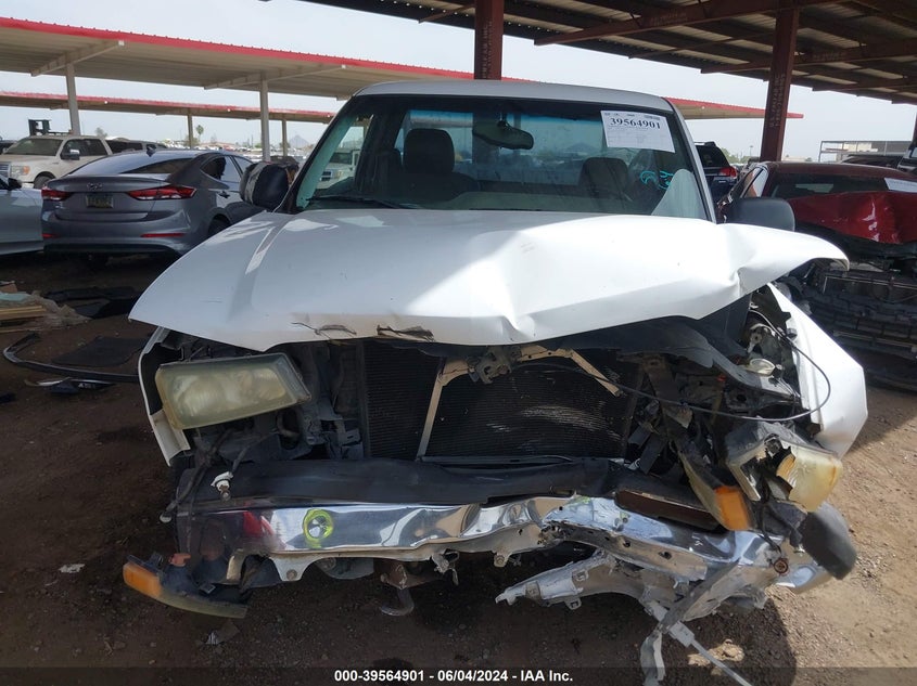 2004 Chevrolet Silverado 1500 Work Truck VIN: 1GCEC14X44Z282607 Lot: 39564901