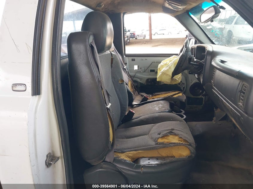 2004 Chevrolet Silverado 1500 Work Truck VIN: 1GCEC14X44Z282607 Lot: 39564901