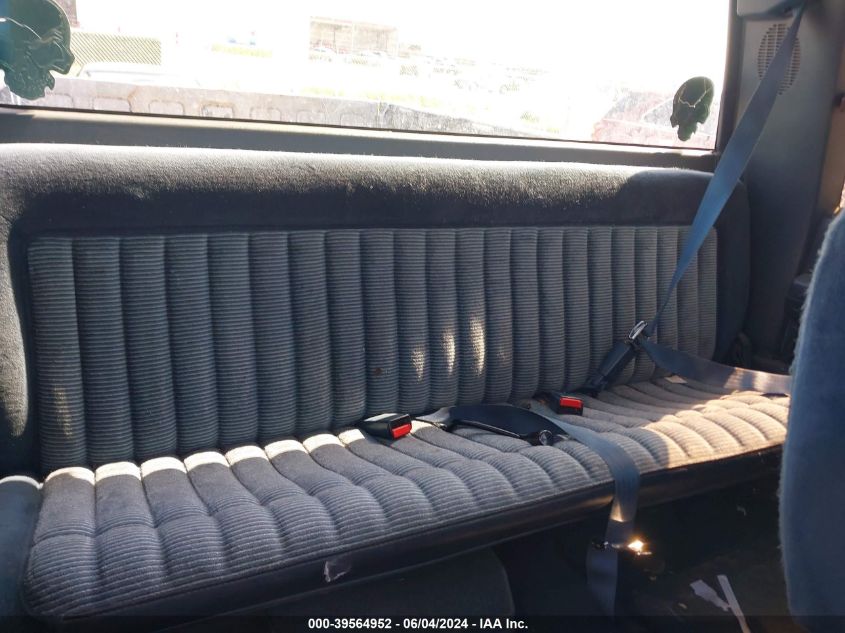 1993 Chevrolet Gmt-400 K1500 VIN: 2GCEK19K1P1131690 Lot: 39564952