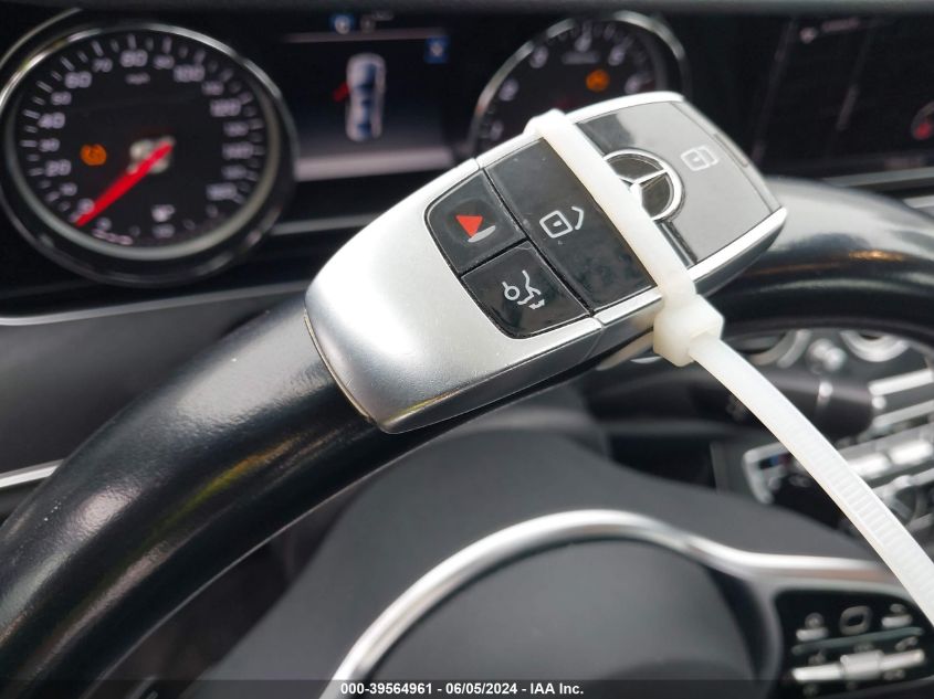 2019 Mercedes-Benz E 300 VIN: WDDZF4JB8KA530846 Lot: 39564961