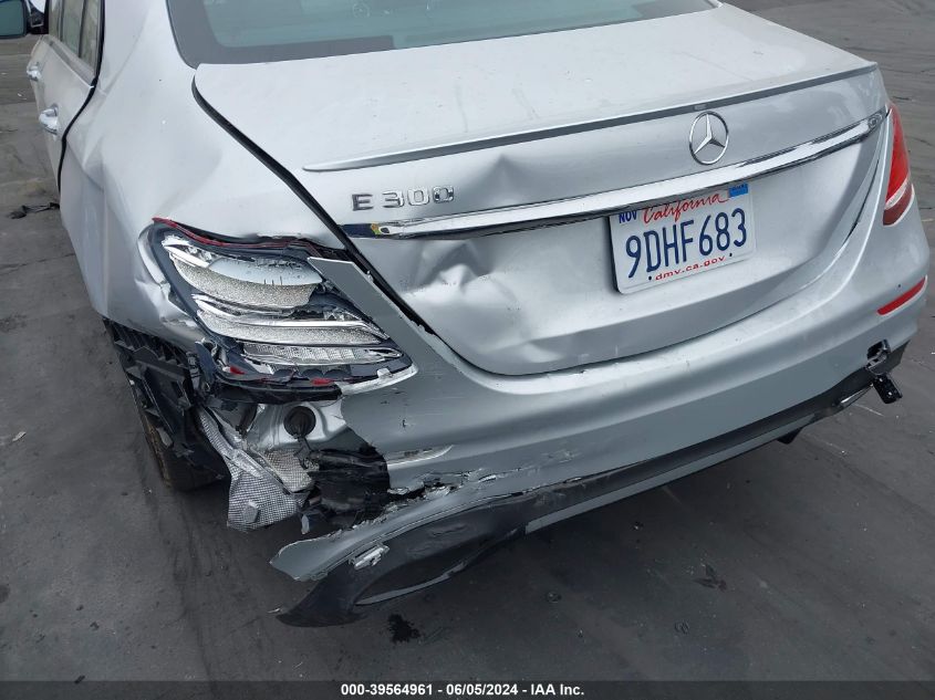 2019 Mercedes-Benz E 300 VIN: WDDZF4JB8KA530846 Lot: 39564961
