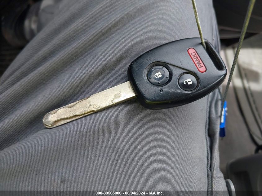 2008 Honda Cr-V Lx VIN: JHLRE383X8C001825 Lot: 39565006