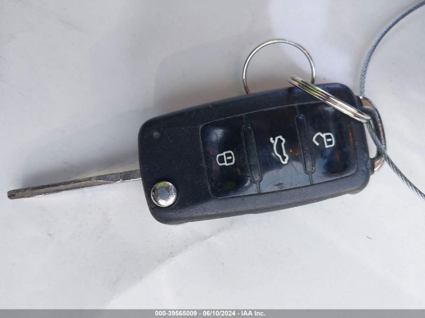 2012 Volkswagen Passat 2.5L Se VIN: 1VWBP7A38CC052918 Lot: 39565009