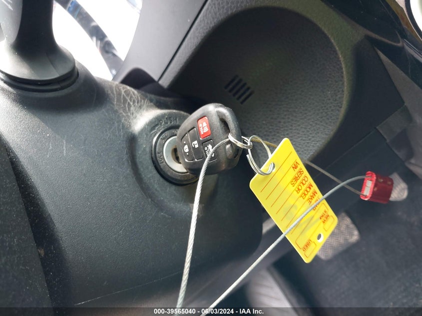 2017 Toyota Corolla Le VIN: 5YFBURHE7HP719135 Lot: 39565040